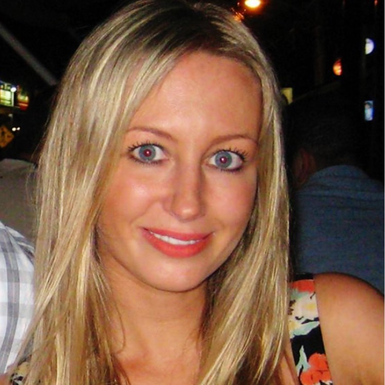 Laura Bentley Bodycott Account Executive Paige Premium Denim Linkedin