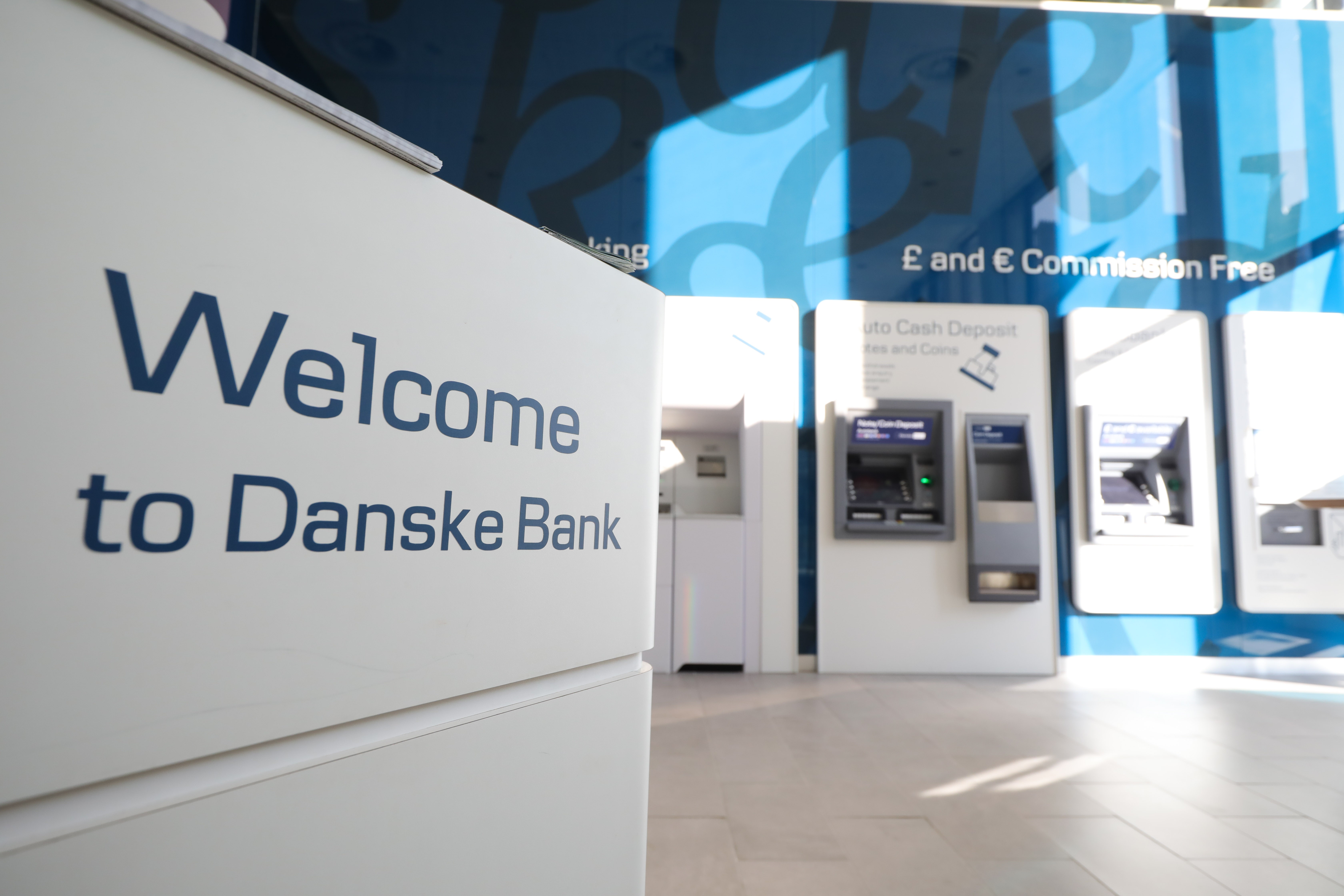 danske bank near me)
