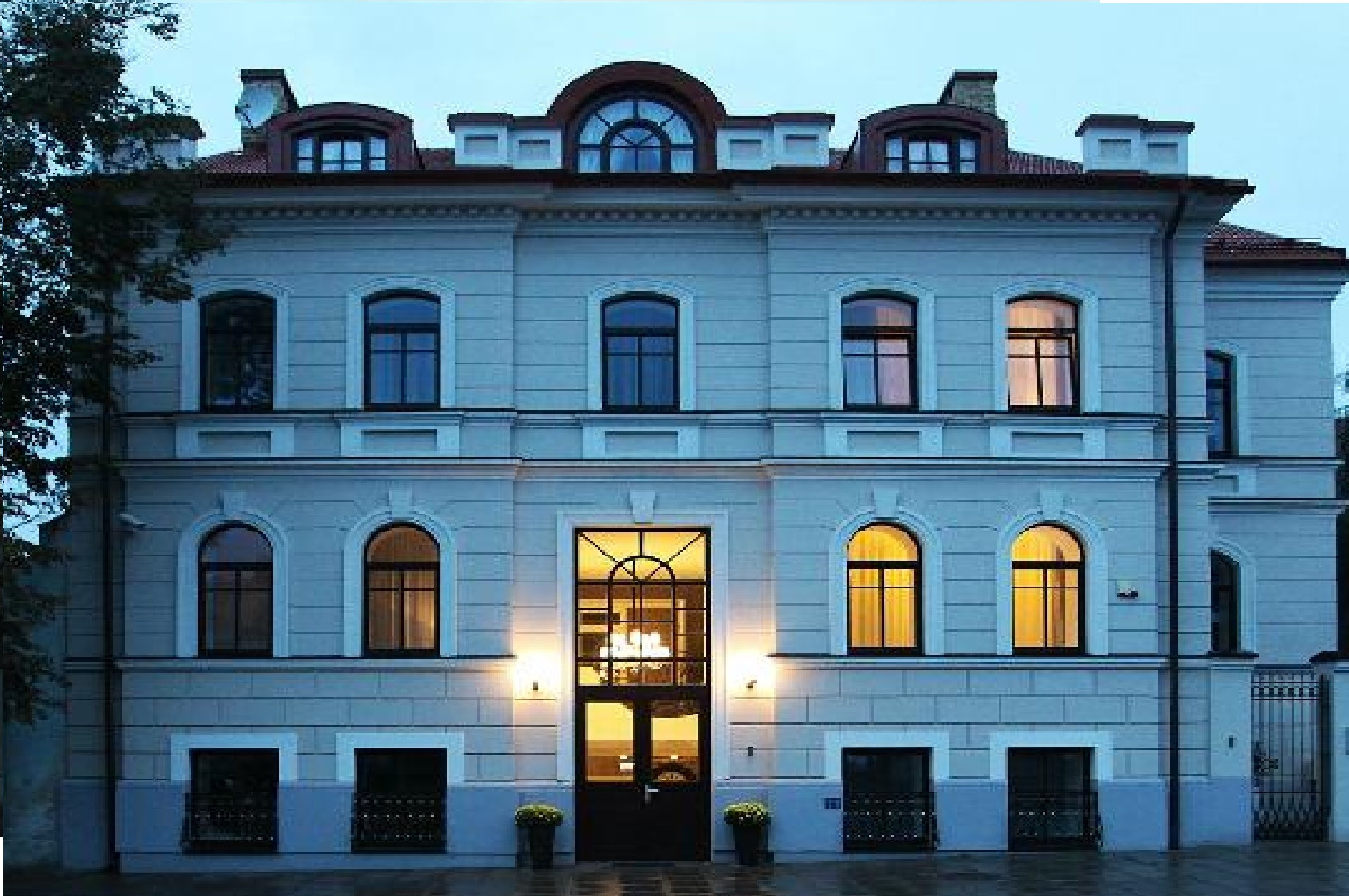 Moon Garden Art Hotel And Restaurant Linkedin