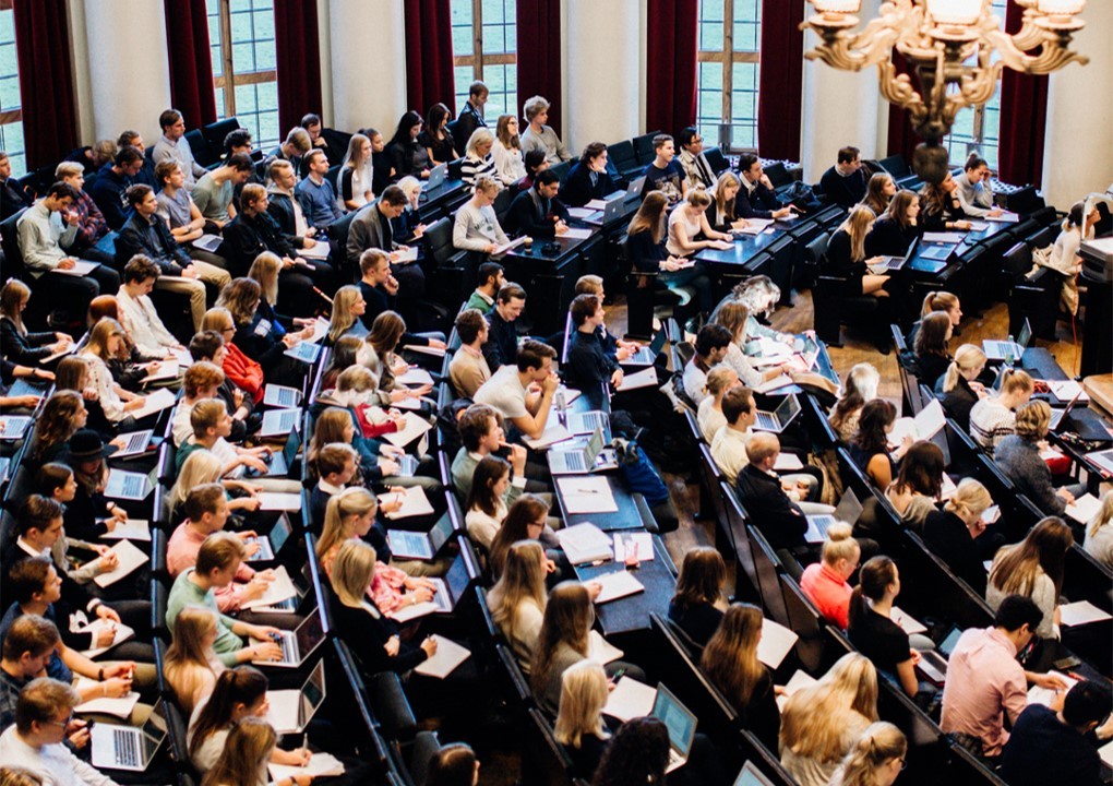 The Swedish Program at Stockholm School of Economics Mission Statement,  Employees and Hiring | LinkedIn