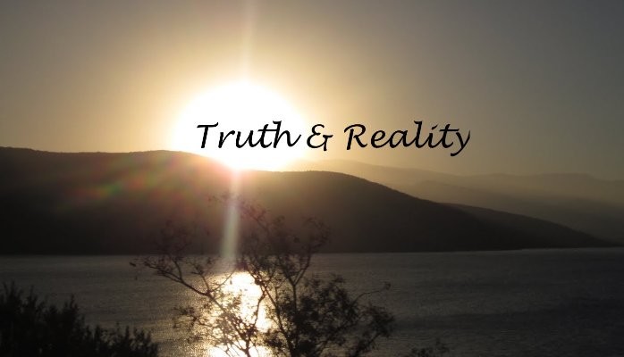 Top 10 Differences Between Truth and Reality