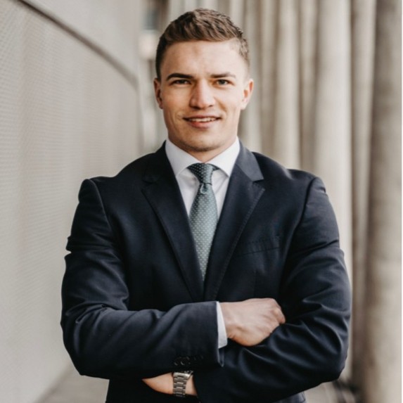 Lars Schmidt – MBA Candidate – London Business School | LinkedIn