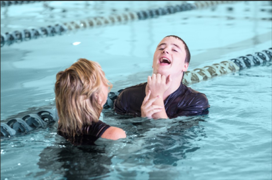 gentle swimming lessons for autistic student