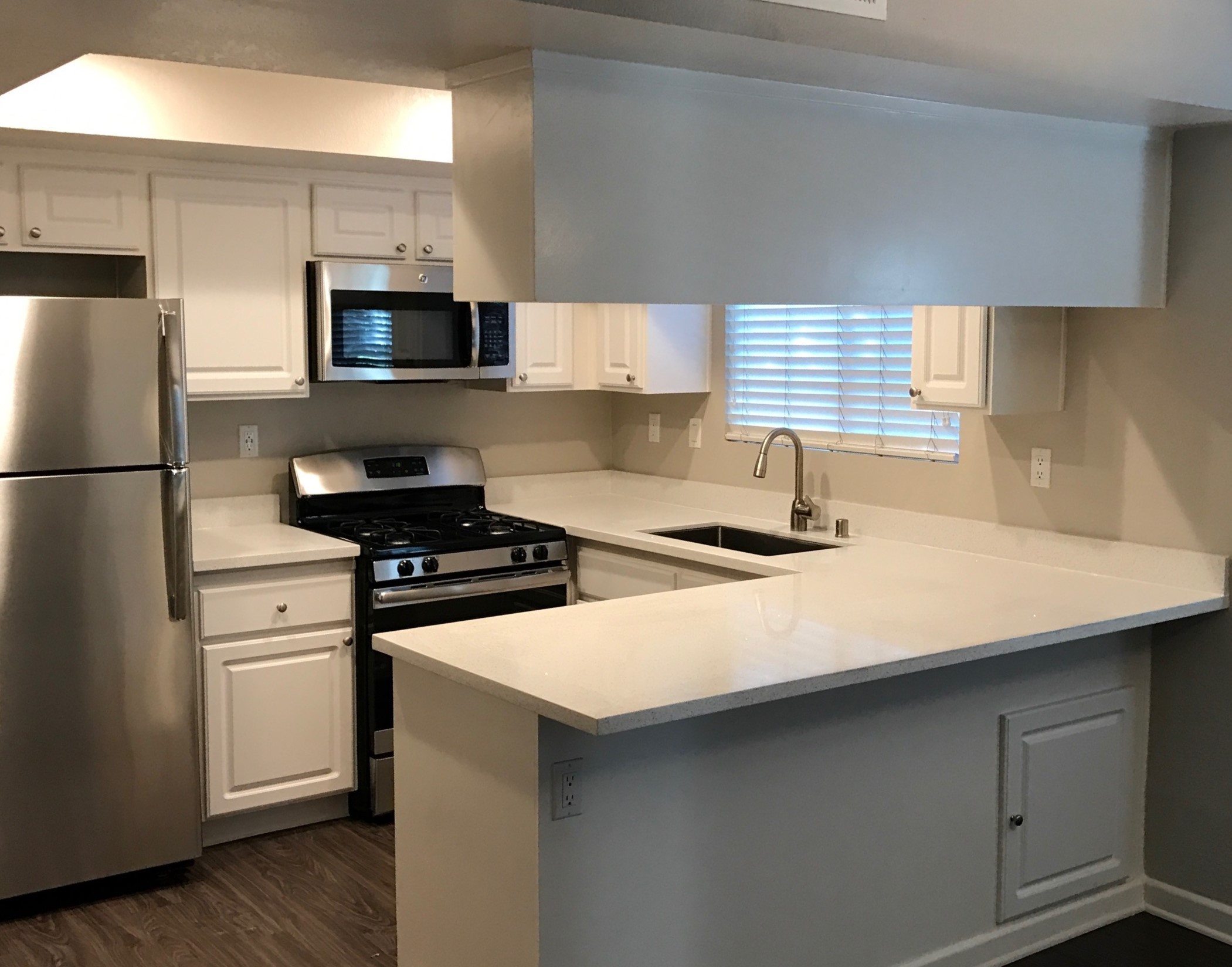 Royal Countertops Inc A Division Of The Countertop Factory